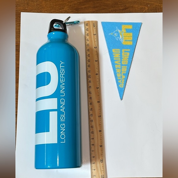 NEW Long Island University Ariel Water Bottle Carabiner & Felt Magnet LIU - Picture 5 of 5